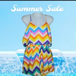 Rainbow Chevron print Shorts Romper Says Size L but fits like Size M